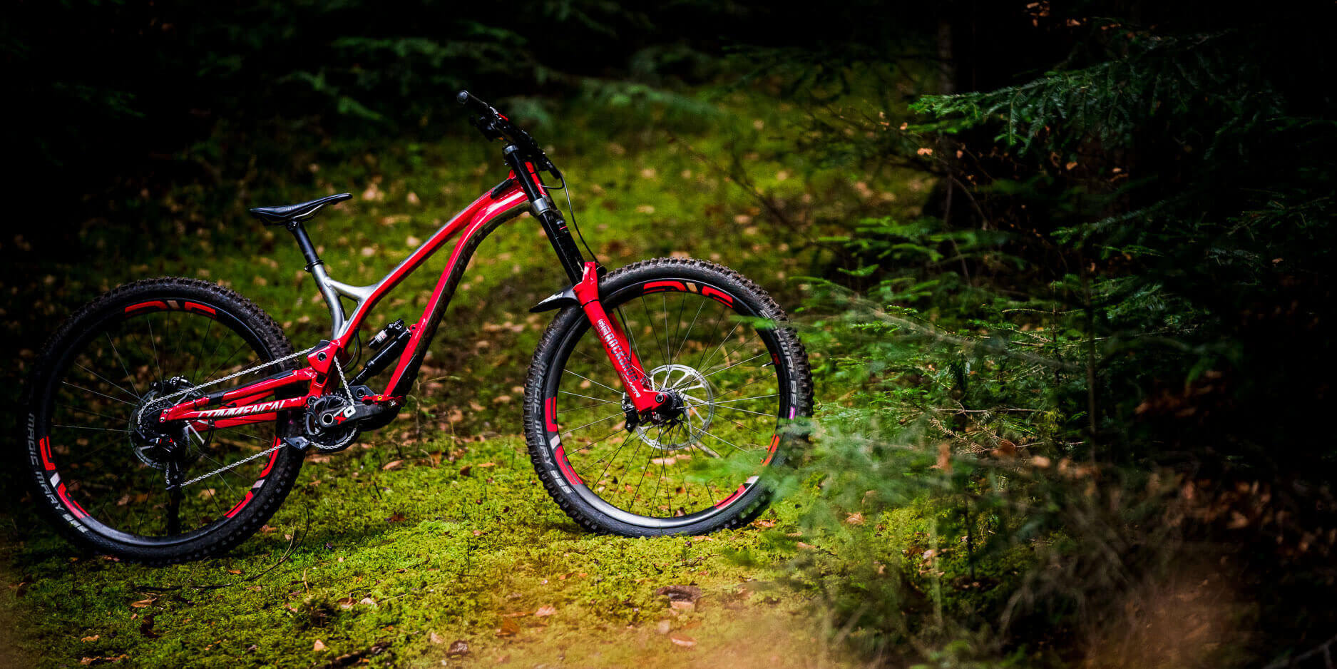 COMMENCAL Vallnord's: COMMENCAL SUPREME DH V4.3 – ENVE Composites USA