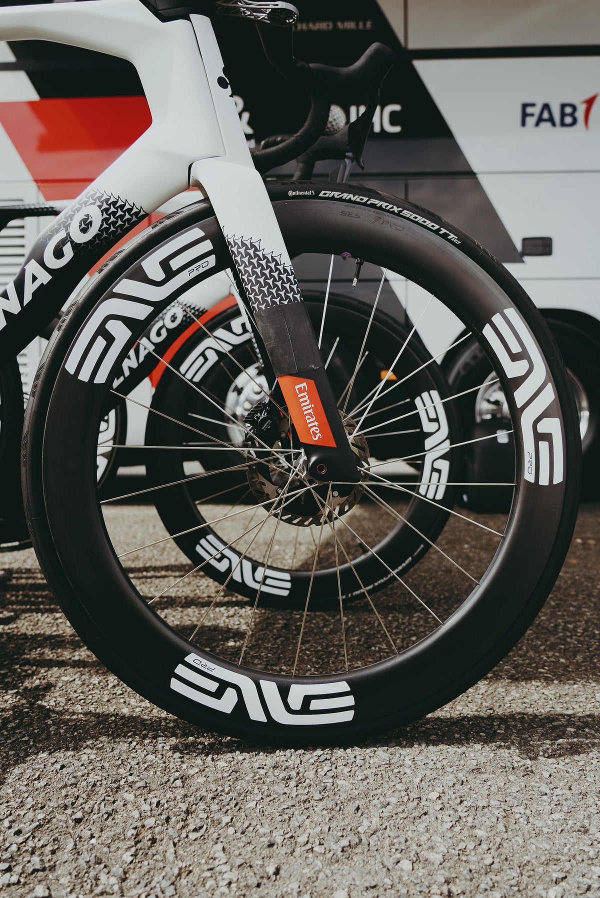 ENVE SES 6.7 PRO wheel