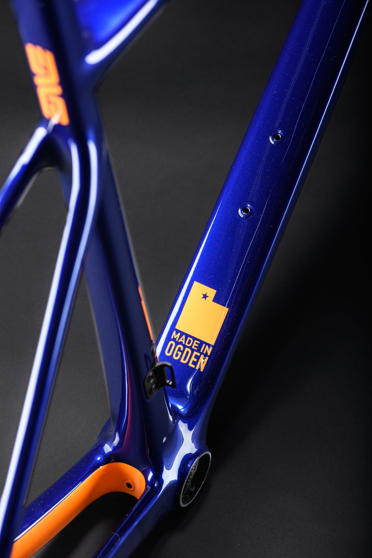 Blue and orange ENVE Custom Road paint detail