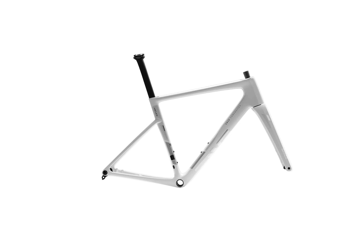 MELEE V2 White Lightning カラー
